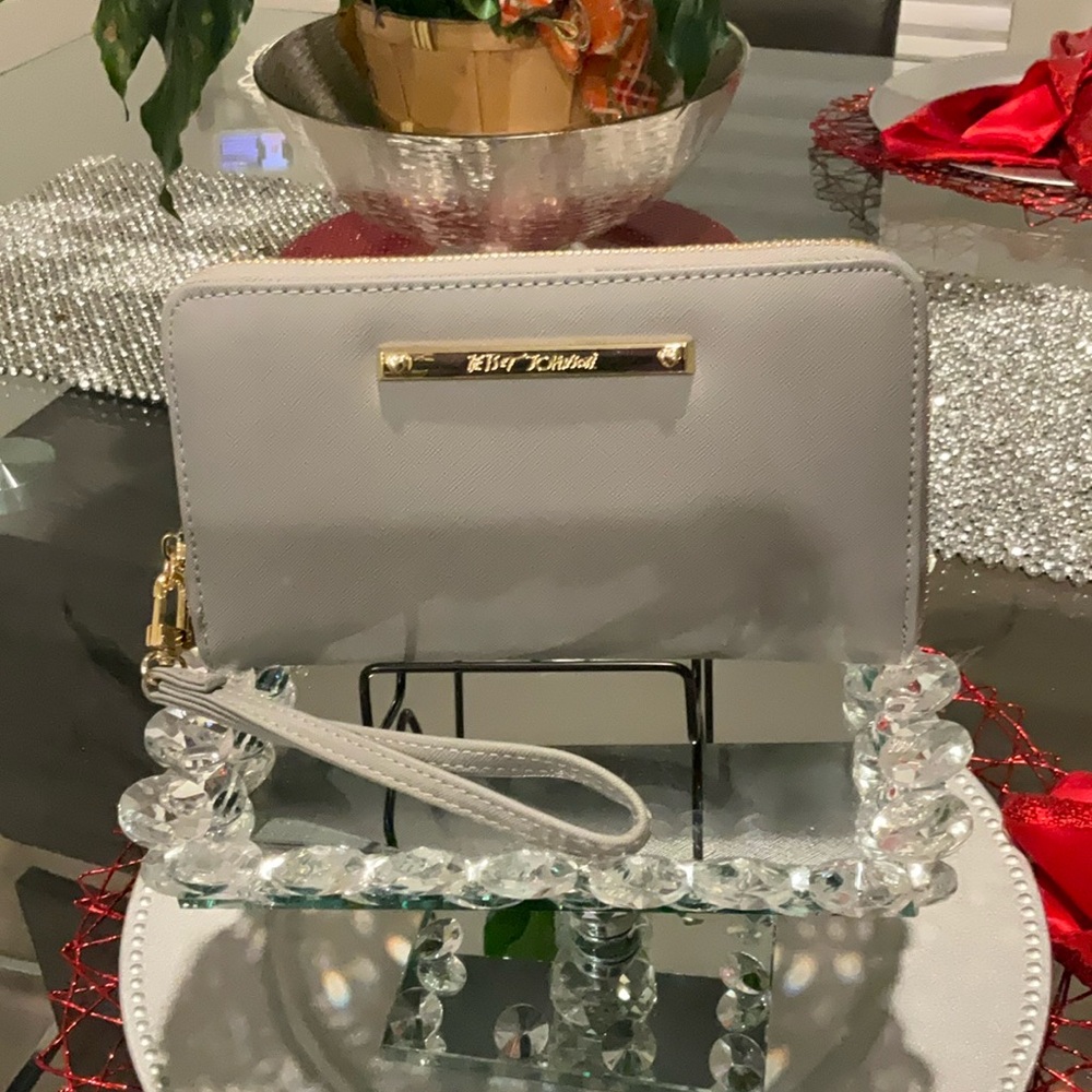 NWOT Betsey Johnson Wristlet Wallet